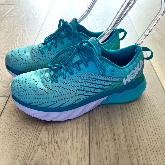 Hoka One One Shoes - Hoka One One Women’s Arahi 4 Running Shoes